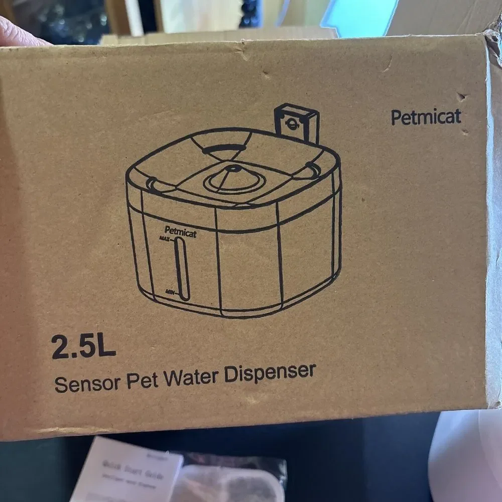 Sensor Pet Cat Water Dispenser Cat Water Fountain 2.5L